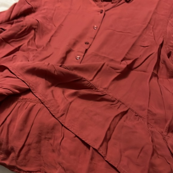 Very soft brick colored rayon blouse - Picture 7 of 8